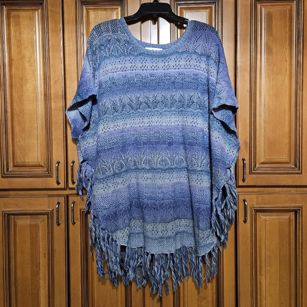 Back In The Saddle Ombre Sweater Fringe Poncho Size Missy